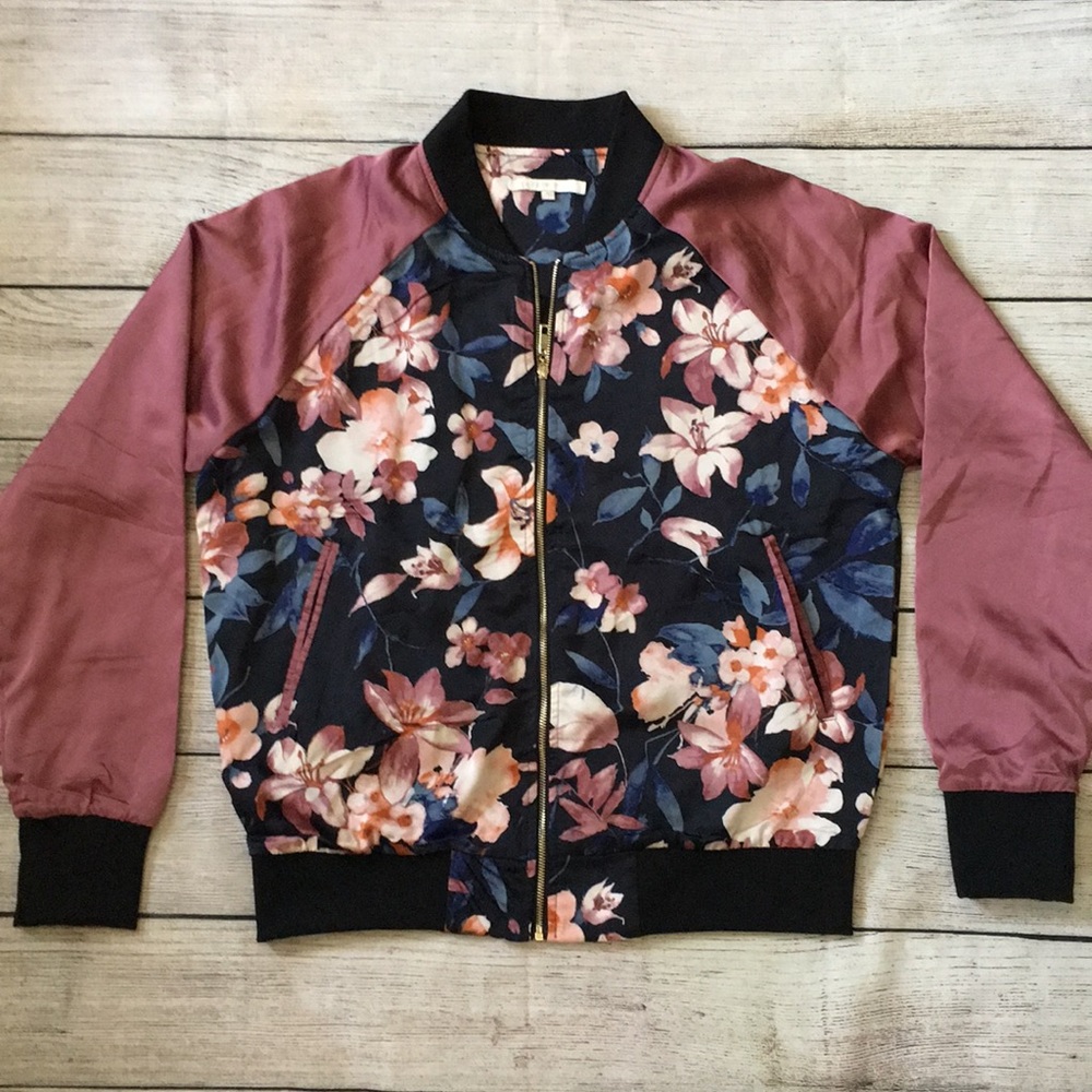Style Me Satin Derby Jacket Zip Mauve Floral Black